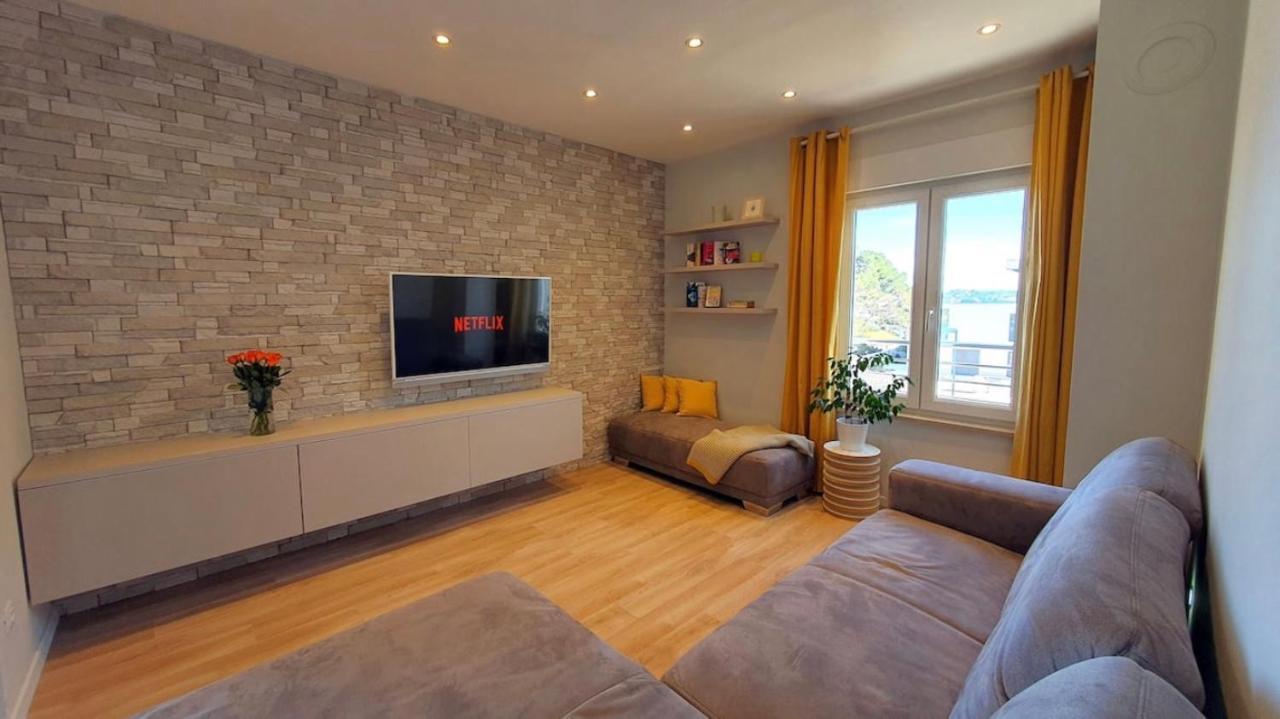 Beautiful View Apartment With Garage Space Mali Lošinj Exterior foto